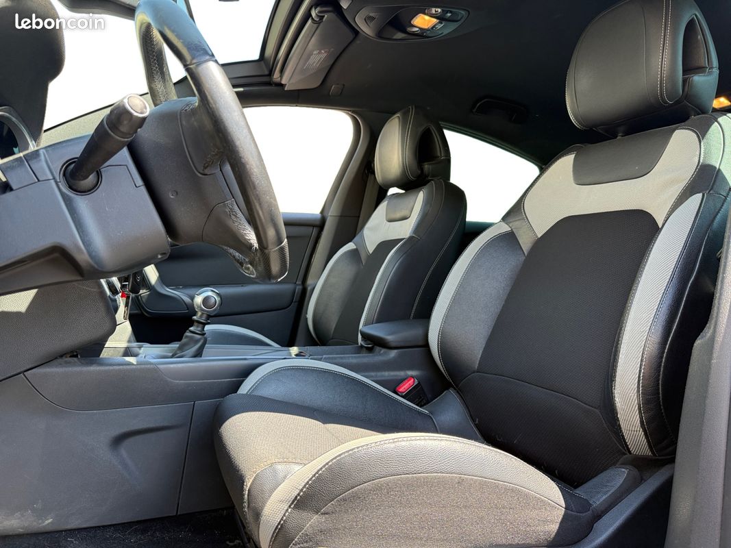 CITROEN DS4 1.6 HDI 110CH EXECUTIVE - Radar AR - Garantie 12 mois (image 9)