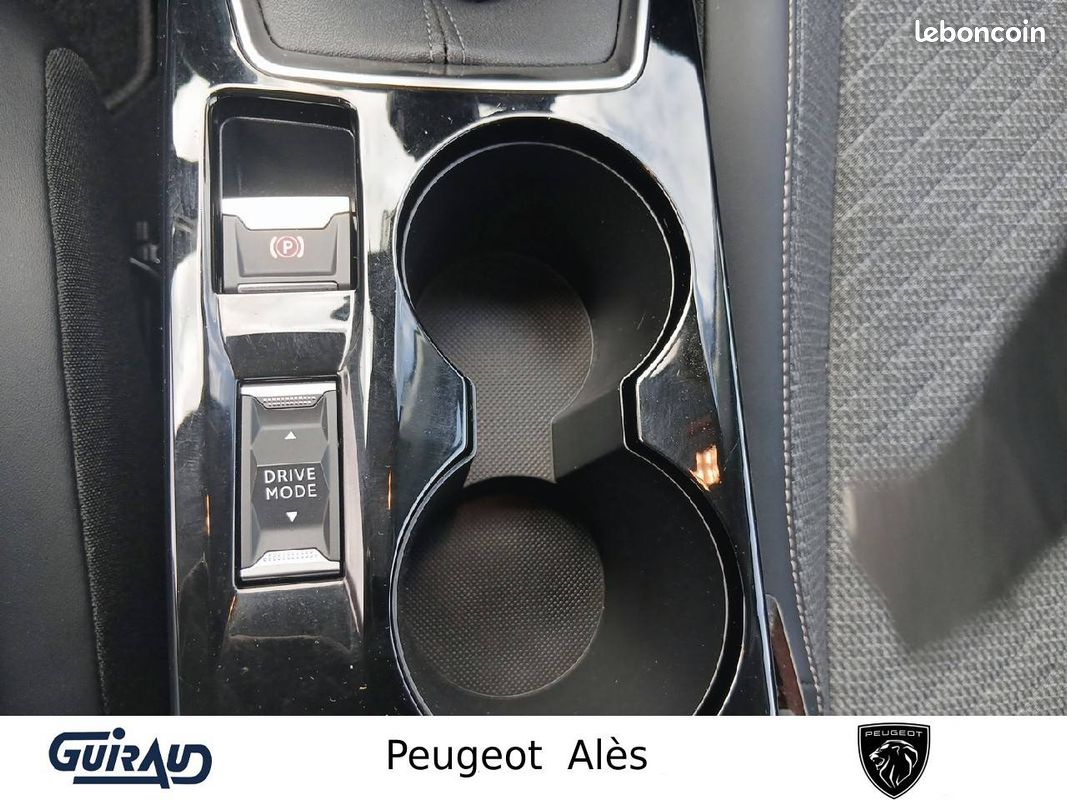 PEUGEOT 208 PureTech 100 S&S BVM6 Allure (image 18)