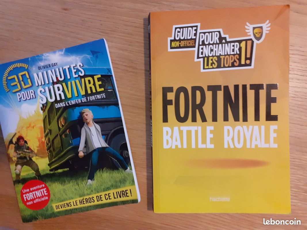 Lot livres FORTNITE - 1 guide Fortnite Battle Royale + 1 histoire dont tu es le héros + 1 Magazine (image 2)