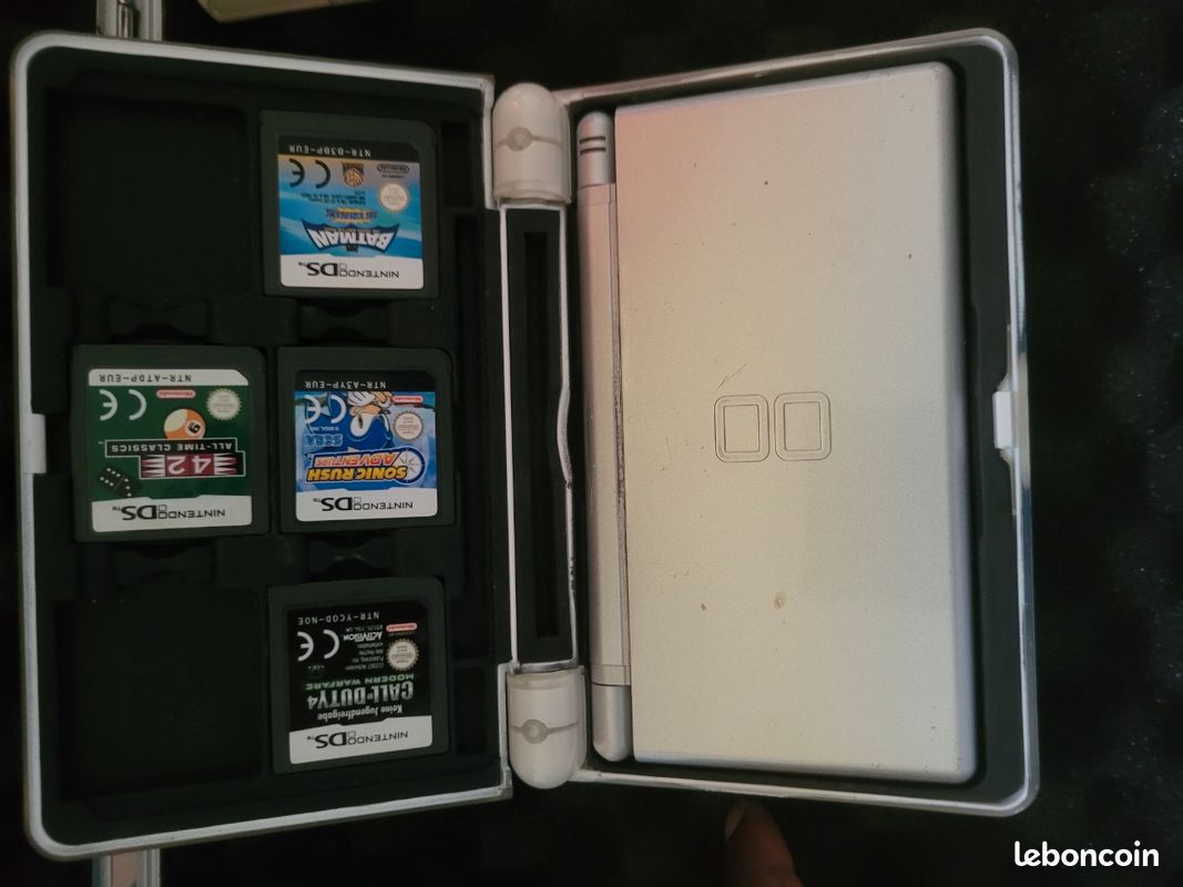 Ds lite avec jeux Consoles - Main Image