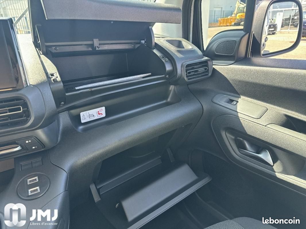 Citroën Berlingo CABINE APPROFONDIE CA TAILLE XL BLUEHDI 100 S&S BVM6 (image 16)