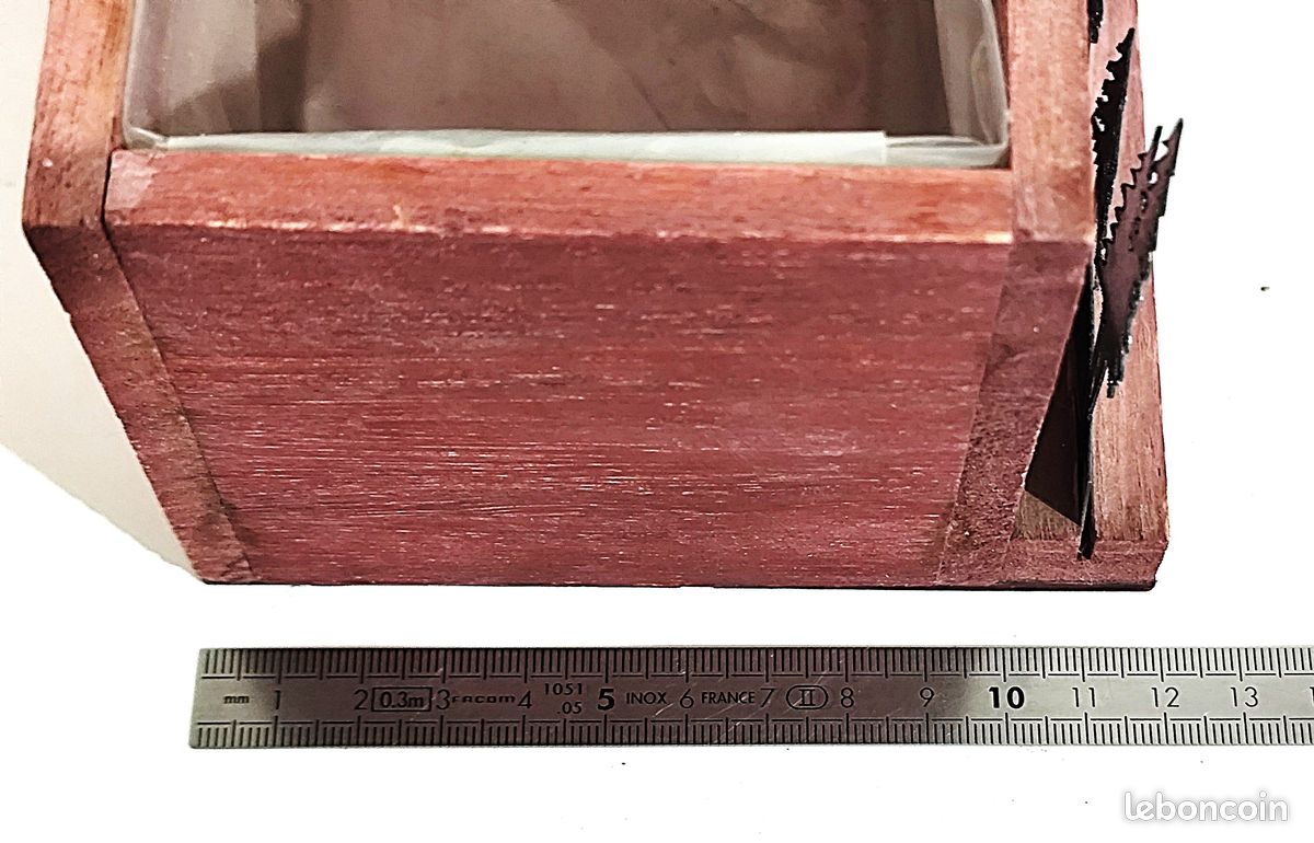 Vide–poche, porte–crayons ou jardinière en bois (image 11)