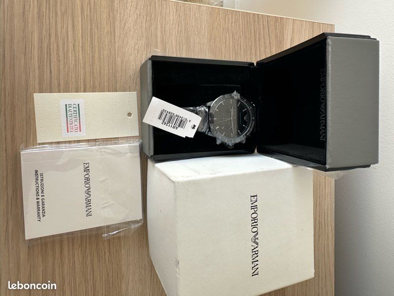 Montre Emporio Armani black noir neuf (image 5)