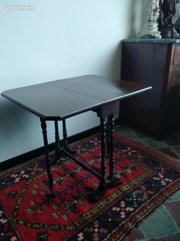 Petite table gateleg en acajou massif Angleterre (image 4)