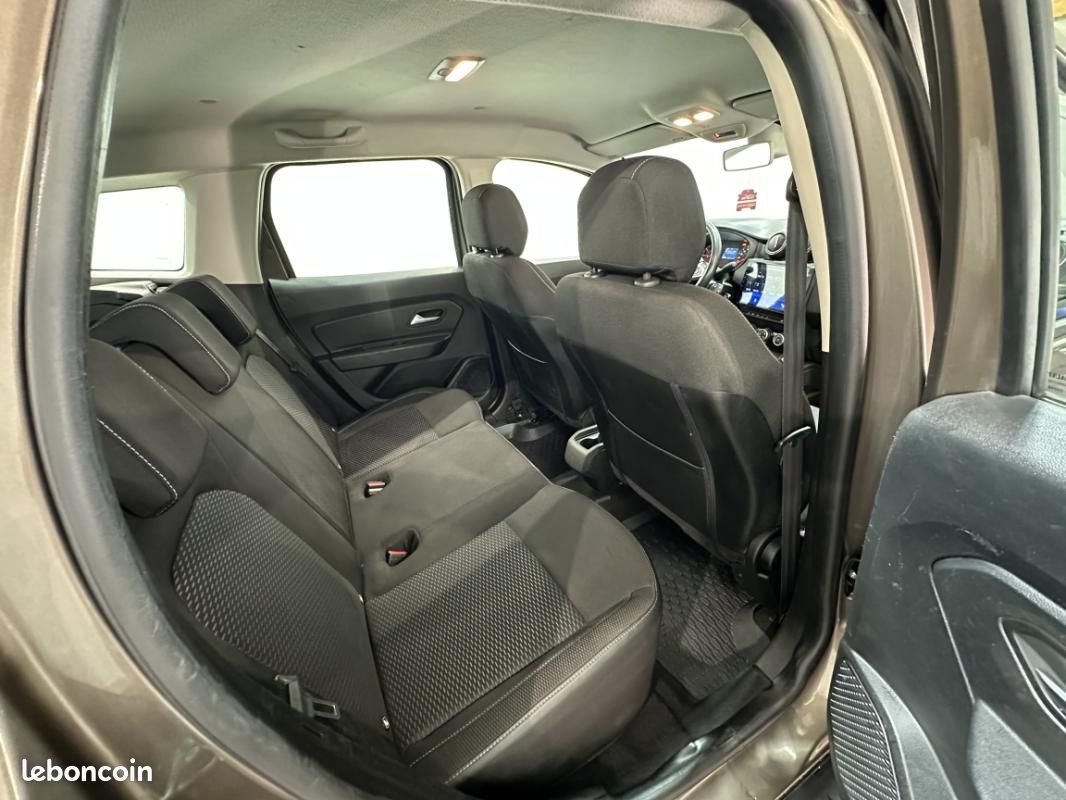 Dacia Duster Blue dCi 115 4x4 Essentiel (image 19)