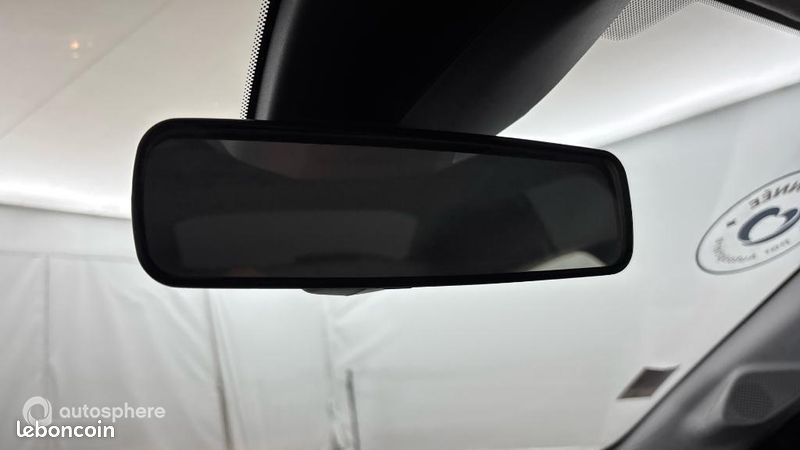 Peugeot 208 1.2 PureTech 75ch S&S Like (image 28)