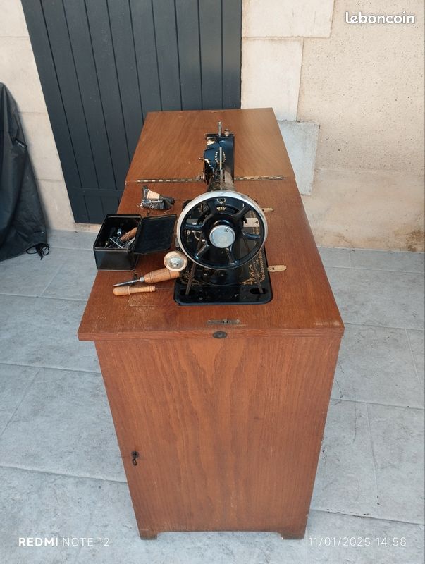 Ancienne machine à coudre (image 4)