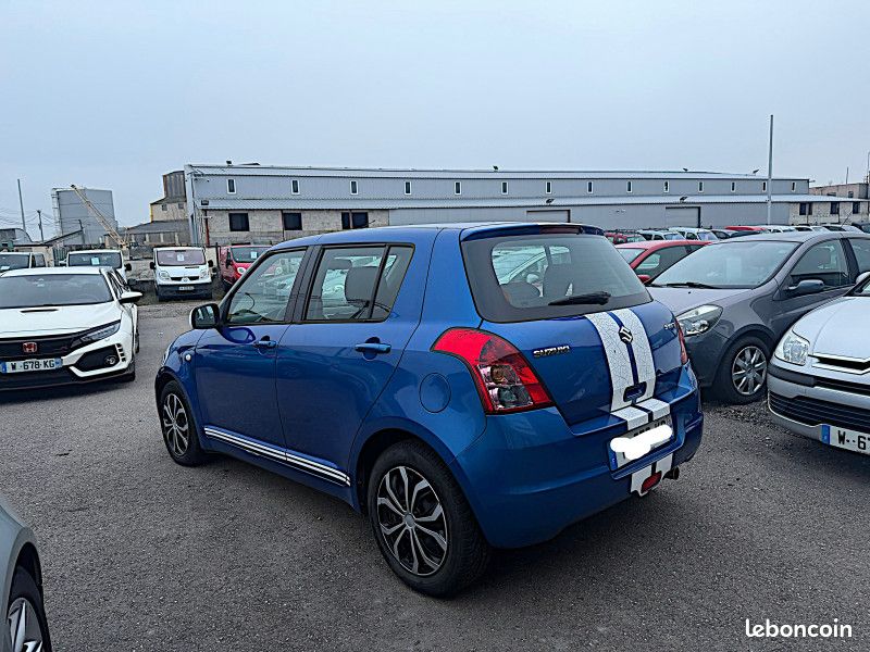 Suzuki SWIFT 1.3 DDIS 75CH GL 5P (image 7)