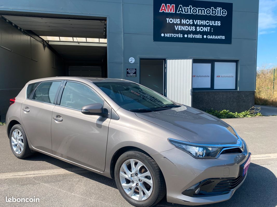 Toyota auris 1.2 t 115cv dynamic gar 3 mois (image 1)