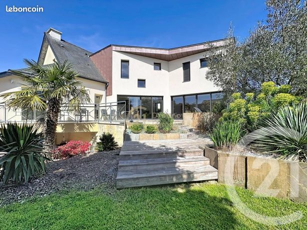 Maison 8 pièces 213 m²