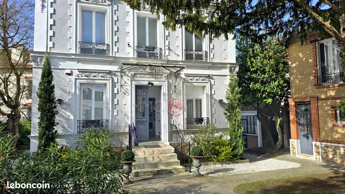 Maison 7 pièces 220 m² · à Le Raincy · 220 m² · 1 495 000 €