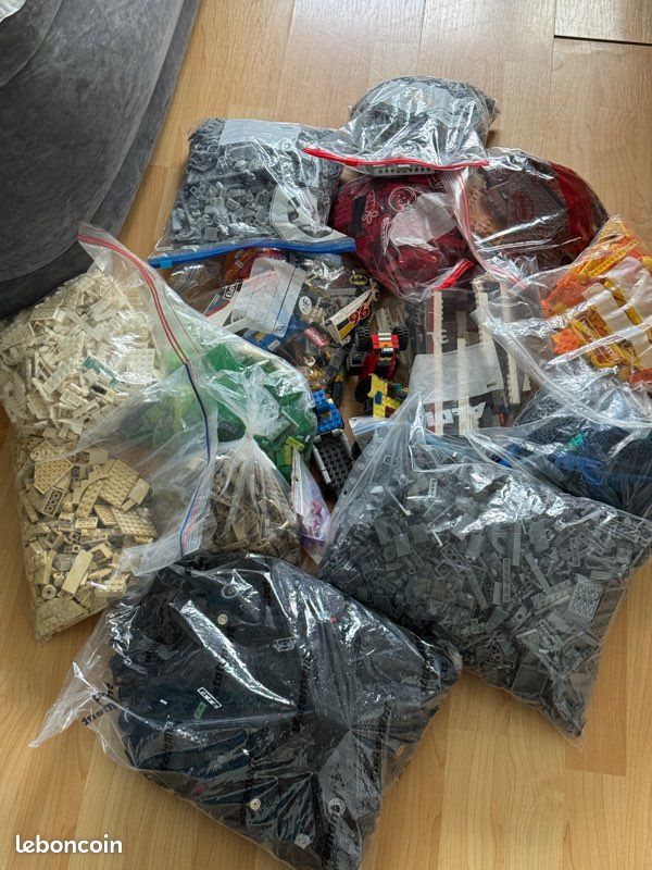 12 kilos de legos (sans figurines) (image 1)