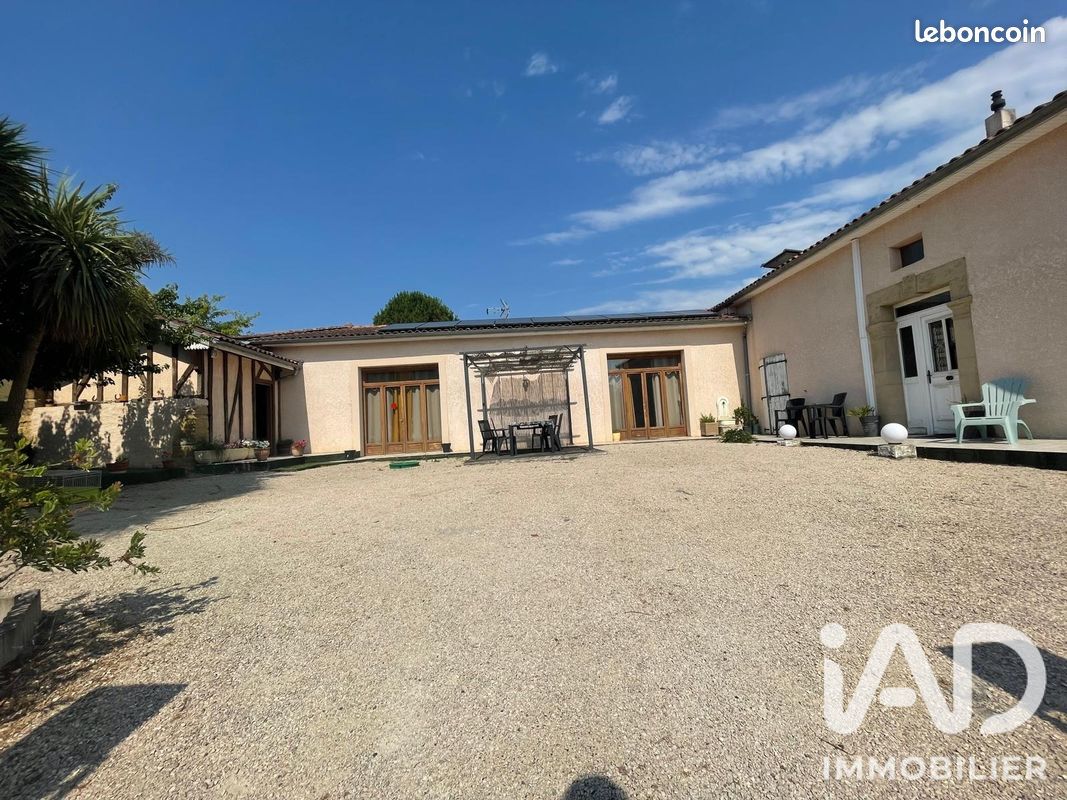 Maison 5 pièces 307 m² · à Betpouy · 307 m² · 282 000 €