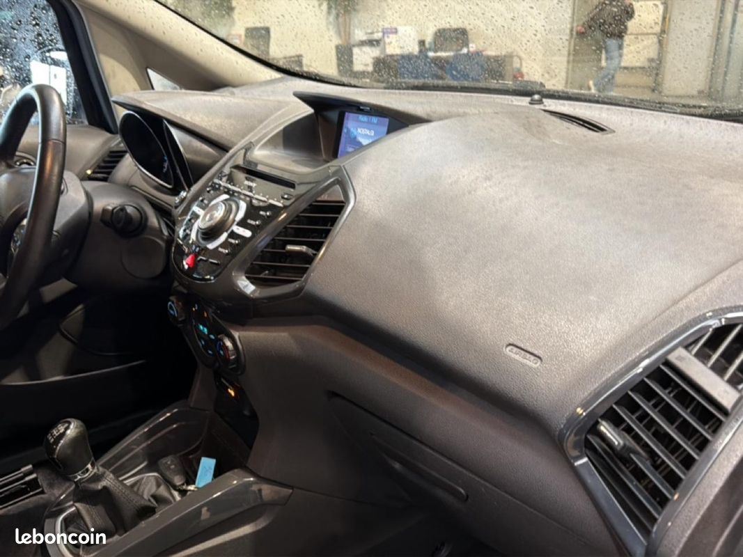 FORD ECOSPORT 1.0 ecoboost 140 st-line (image 20)