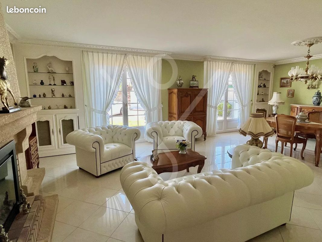 Maison 6 pièces 157 m² · à Rosny-sur-Seine · 157 m² · 226 000 €