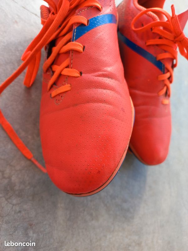 Chaussure à crampon (image 2)