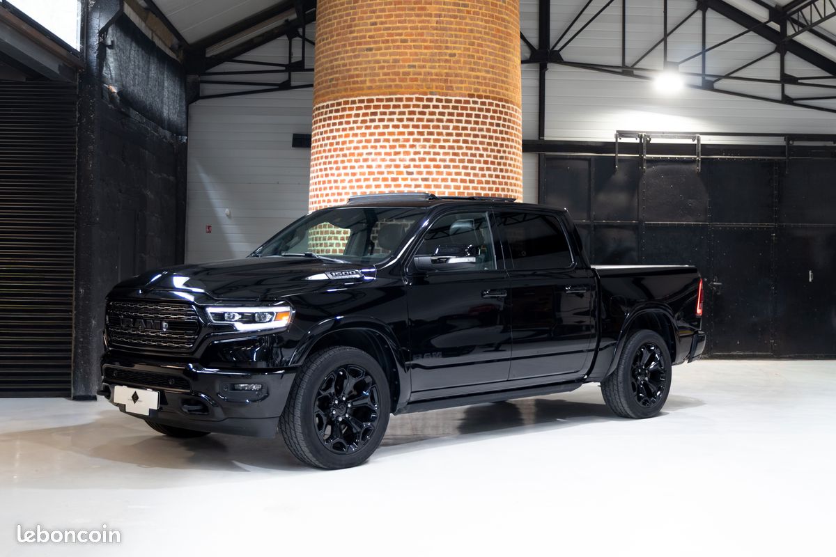 Dodge RAM 1500 Limited V8 5.7L HEMI 2018 ETHANOL / PAS DE MALUS / TVA Récupérable (Audio Harman/Kardon, CarPlay, Sièges chauffants & ventilés... (image 1)