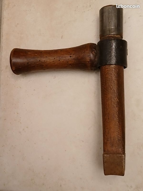 Ancien Marteau De Tonnelier à Œil - Outil De Tonnellerie - Collection H24