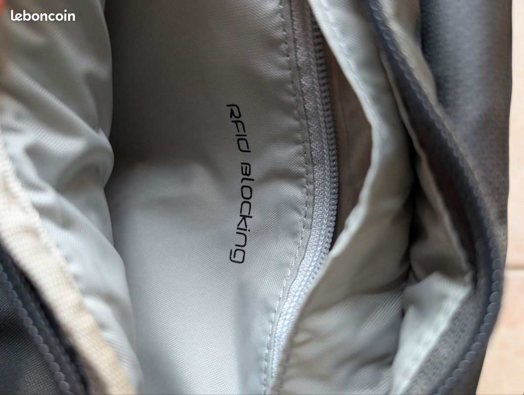 Sacoche ordinateurs et voyage 25L Osprey (image 7)