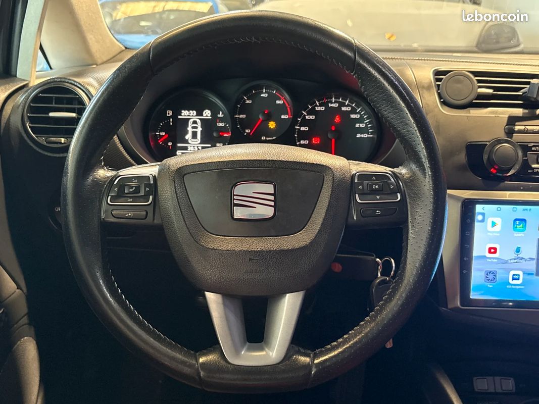 SEAT Leon 1.6 D 105ch Style - 2012 - 171 500 km - CarPlay - Faible km (image 10)