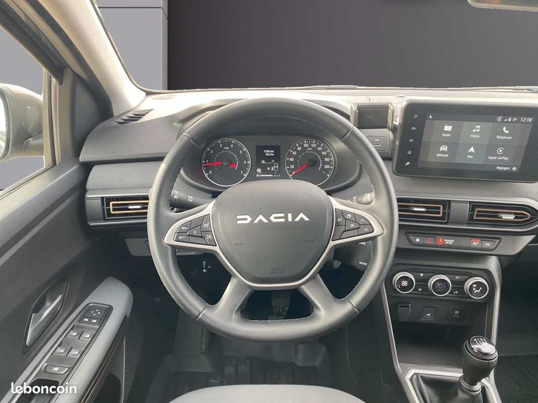 DACIA JOGGER 1.0 TCE 5 places EXTREME + Attelage Carplay Caméra de recul Garantie constructeur 2027 (image 11)