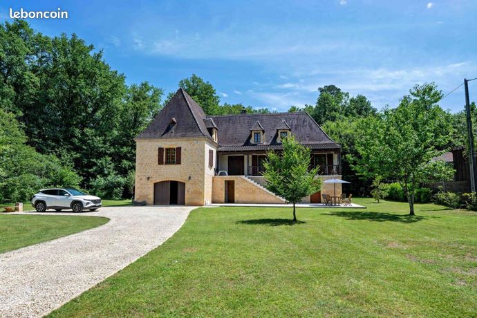 Maison 5 pièces 200 m²
