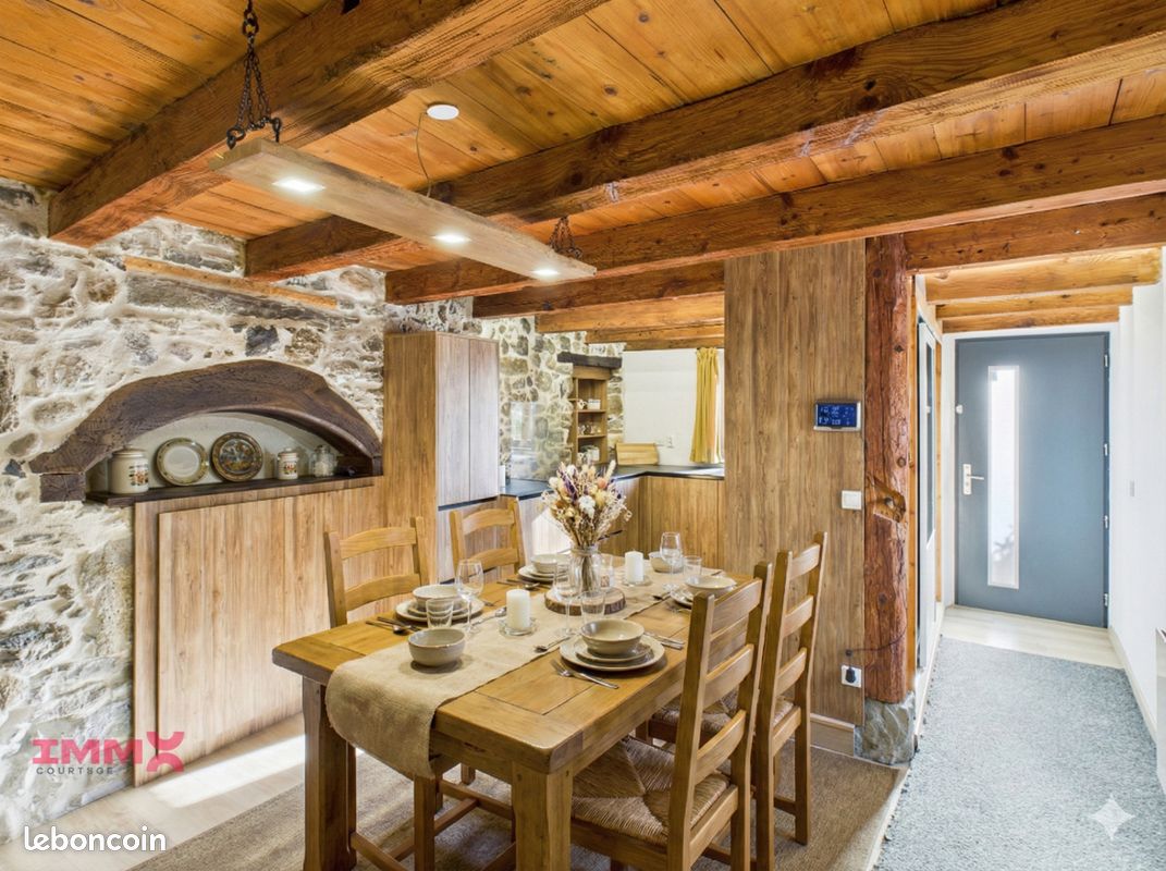 Maison 4 pièces 99 m² · à Villy-le-Pelloux · 99 m² · 390 000 €