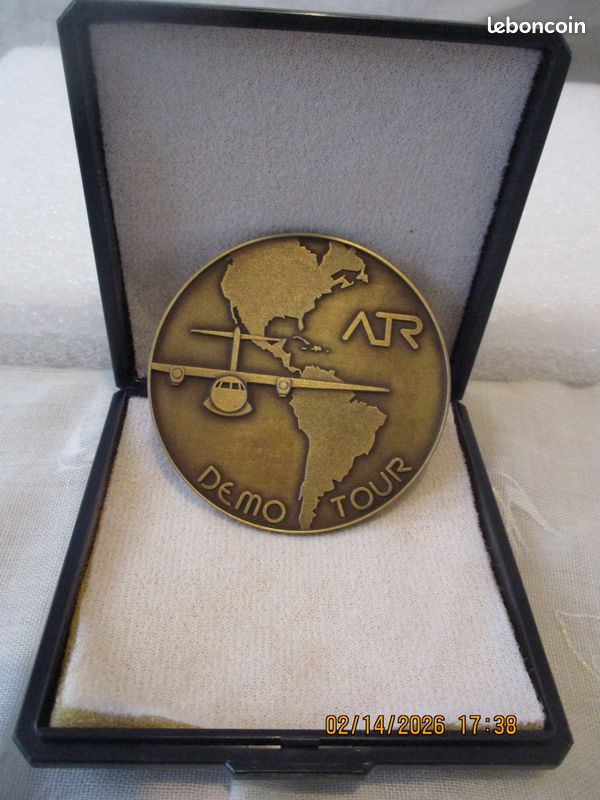 Médaille Aviation ATR 42 DEMO TOUR - Bronze De Collection Avec Boîte