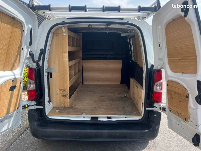 9 750 HT CITROËN BERLINGO BlueHDi 100ch Club avec Galerie (image 4)