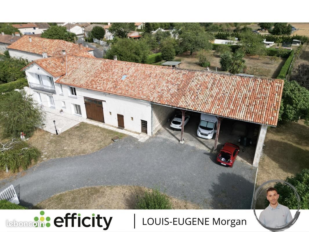 Maison 9 pièces 169 m² · à Savigné · 169 m² · 223 000 €