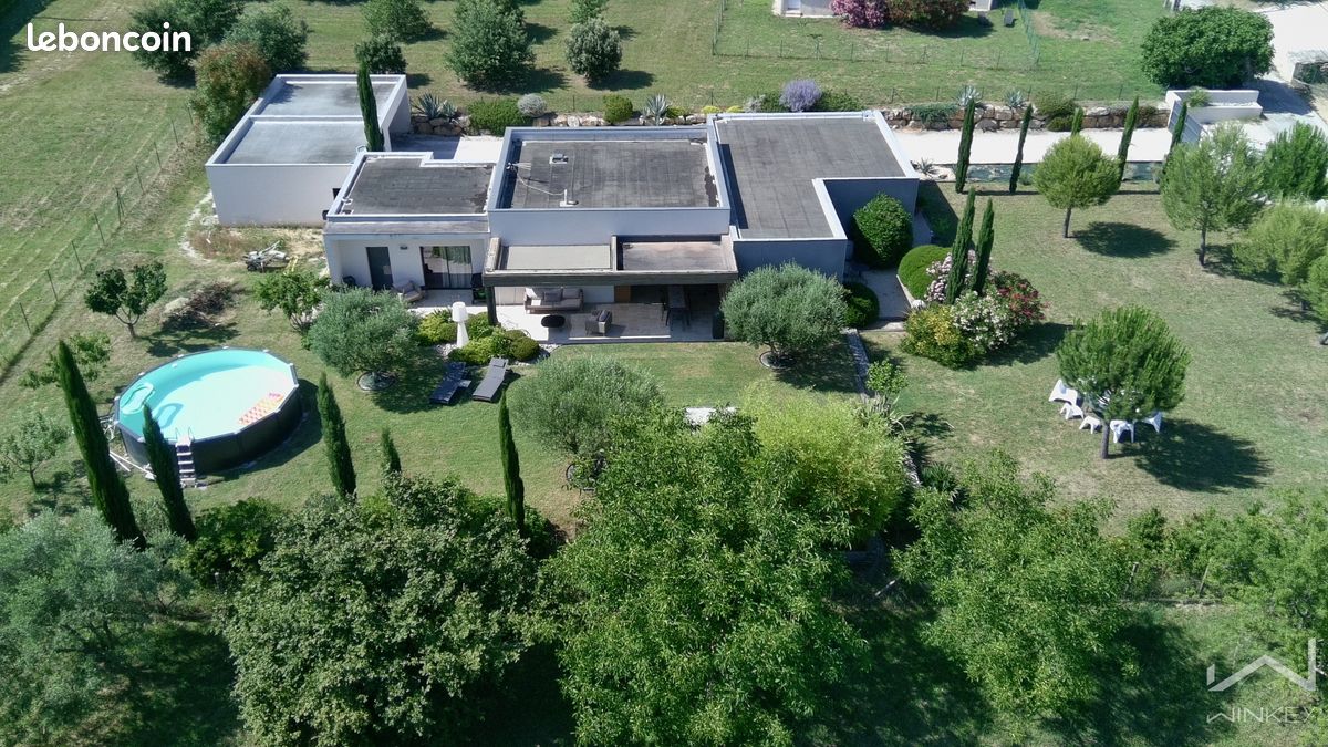 Maison 6 pièces 163 m² · à Pont-Saint-Esprit · 163 m² · 575 000 €