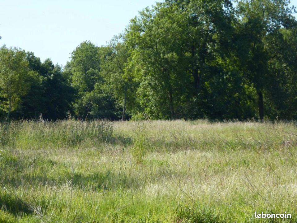 Terrain 728 m² · au Bocasse · 66 000 €