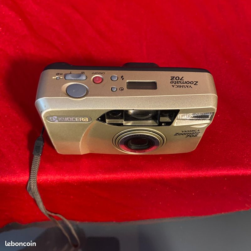 Yashica Zoomate 70 (1995) - Kyocera