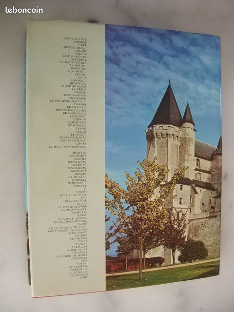 ALBUM des CHÂTEAUX DE FRANCE année 1976 (image 10)
