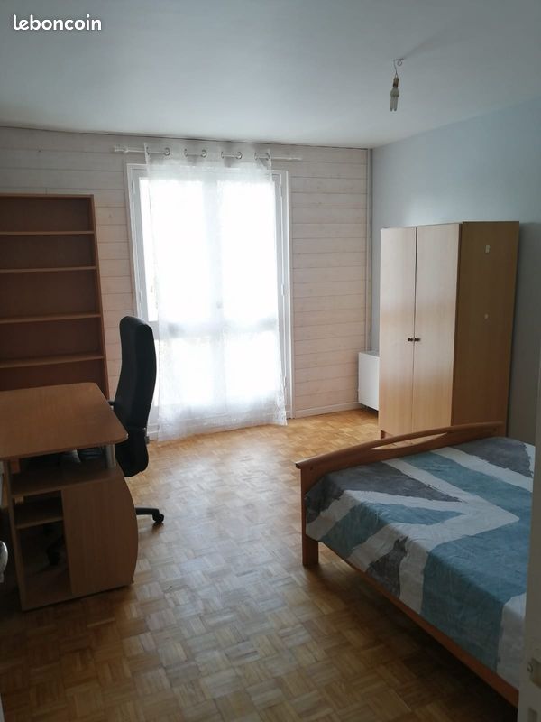 Appartement 6 pièces 105 m² · à Rennes · 105 m² · 390 €/mois