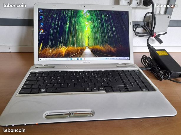 Trappe De Dessous De PC Toshiba Satellite C50-A - Pièce Détachée V000949680 D'Occasion