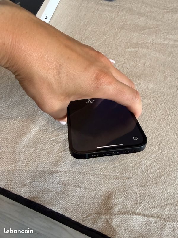 IPhone 13 (image 3)