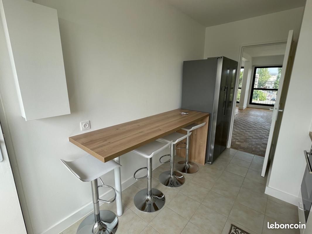 Appartement a louer pontoise - 5 pièce(s) - 91 m2 - Surfyn