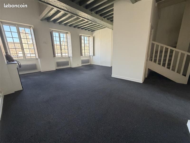 Appartement 3 pièces 105 m² · à Bordeaux · 105 m² · 1 126 €