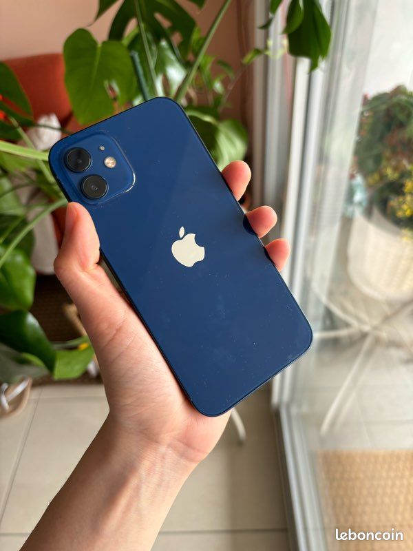 IPhone 12 64 Go Bleu – Excellent état (image 4)