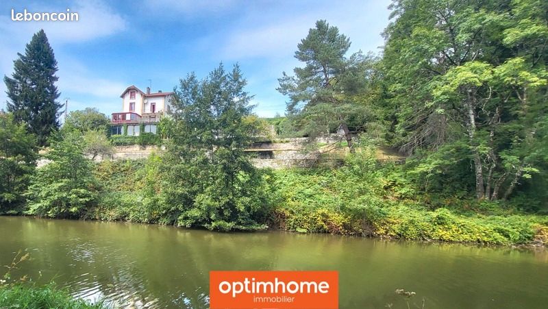 Maison 8 pièces 200 m² · à Fontenoy-le-Château · 200 m² · 299 000 €