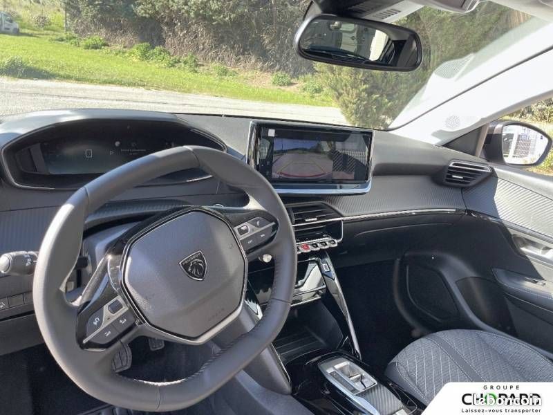 Peugeot 208 Hybrid 110 ch e-DCS6 Allure (image 12)