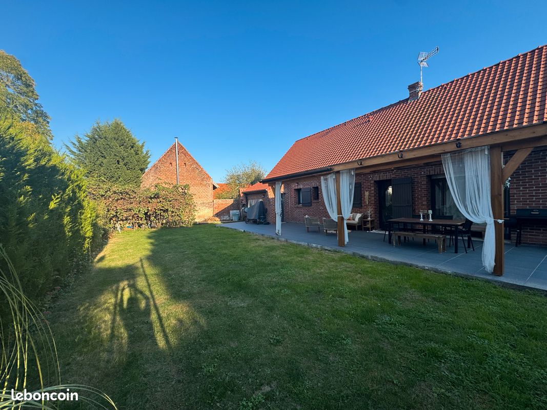 Maison 5 pièces 130 m² · à Genech · 130 m² · 460 000 €