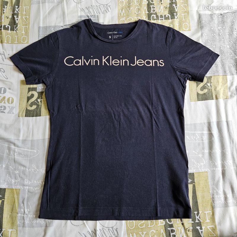 T-shirt Calvin Klein bleu marine (image 1)