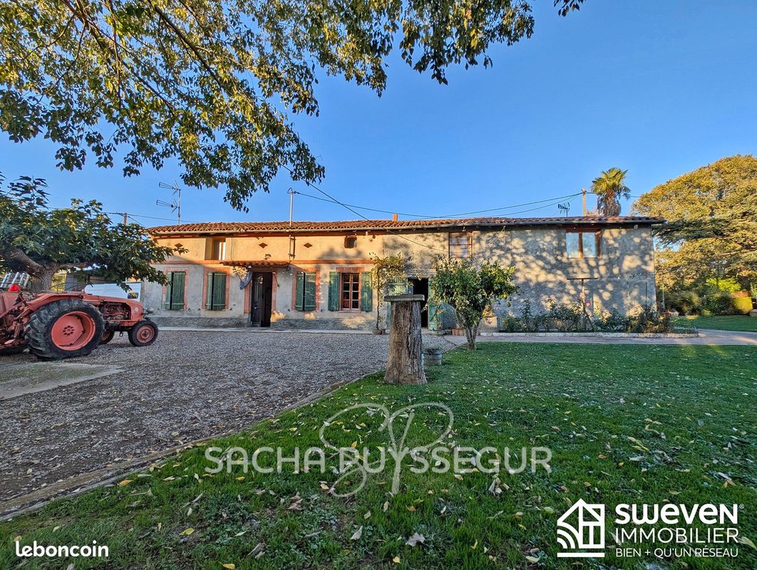 Maison 10 pièces 294 m² · à Muret · 294 m² · 360 000 €