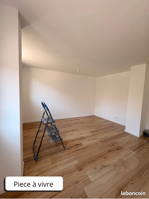 Maison 6 pièces 47 m² · à Oisemont · 47 m² · 550 €/mois