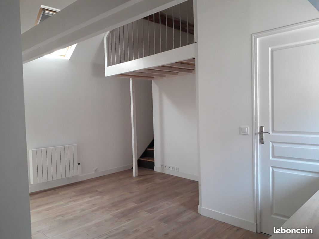 Appartement a louer jouy-le-moutier - 1 pièce(s) - 25 m2 - Surfyn