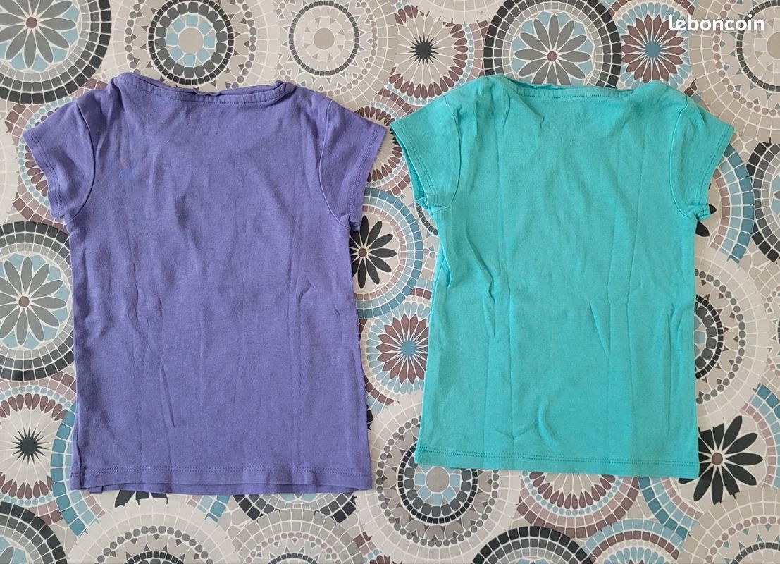 Lot 2 tee-shirts 5 ans (image 2)
