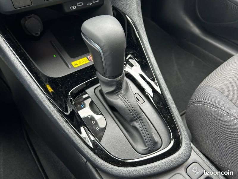 Toyota Yaris 116h Design 5p MY26 (image 27)