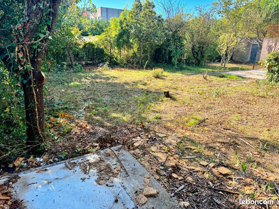 Terrain 415 m² Carnoux En Provence (image 1)